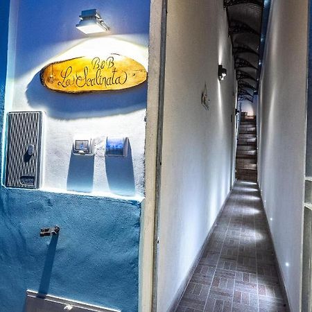 Bed and Breakfast La Scalinata Марина-ди-Манкаверса Экстерьер фото