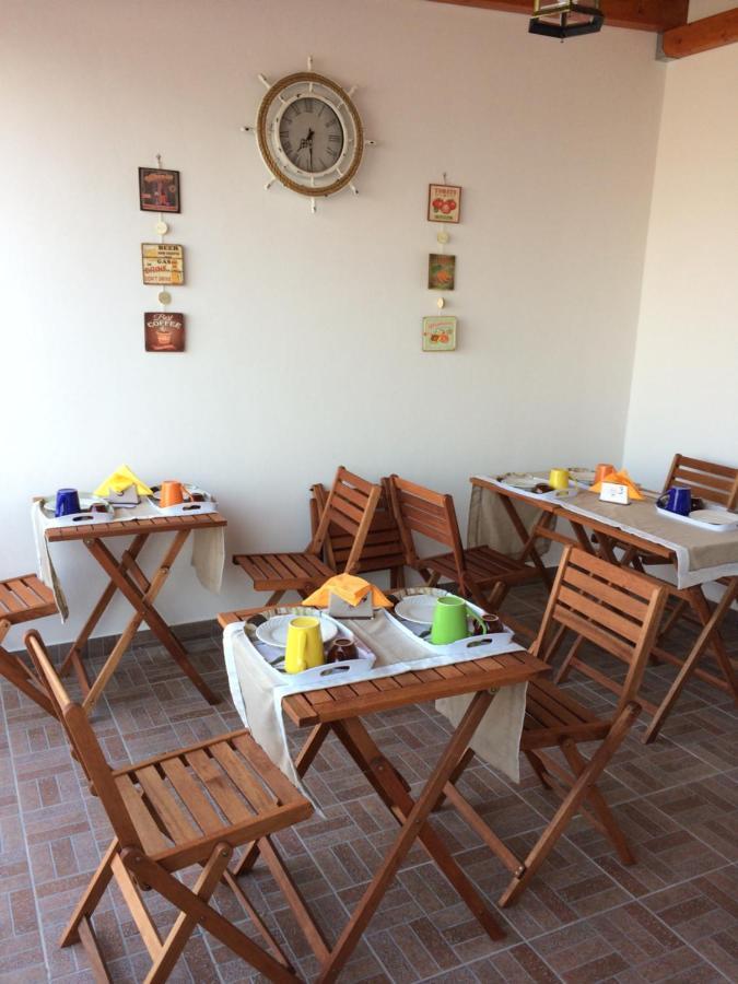Bed and Breakfast La Scalinata Марина-ди-Манкаверса Экстерьер фото