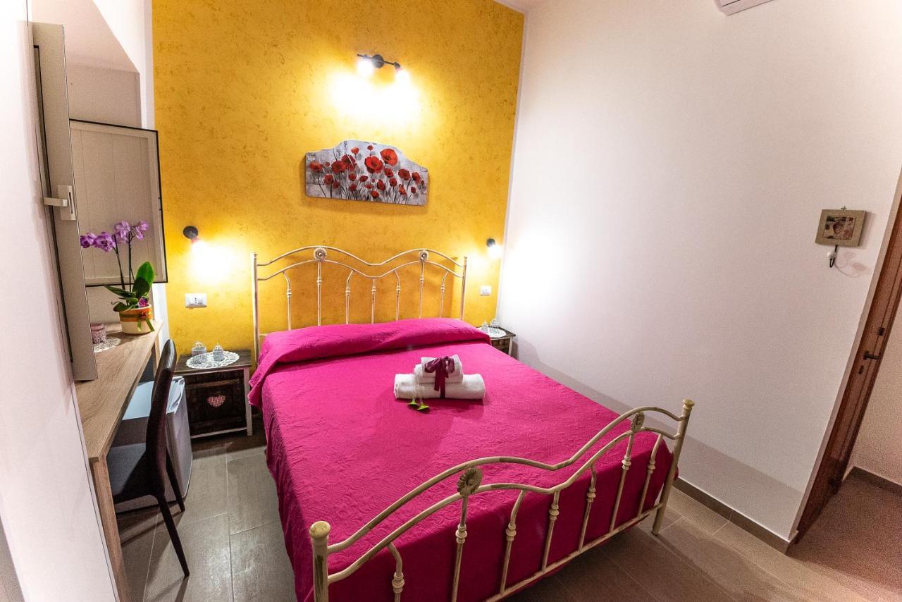 Bed and Breakfast La Scalinata Марина-ди-Манкаверса Экстерьер фото