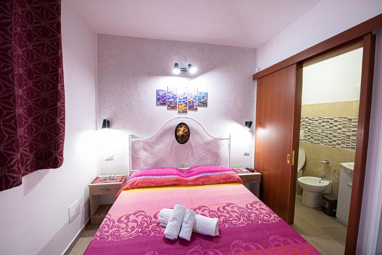 Bed and Breakfast La Scalinata Марина-ди-Манкаверса Экстерьер фото